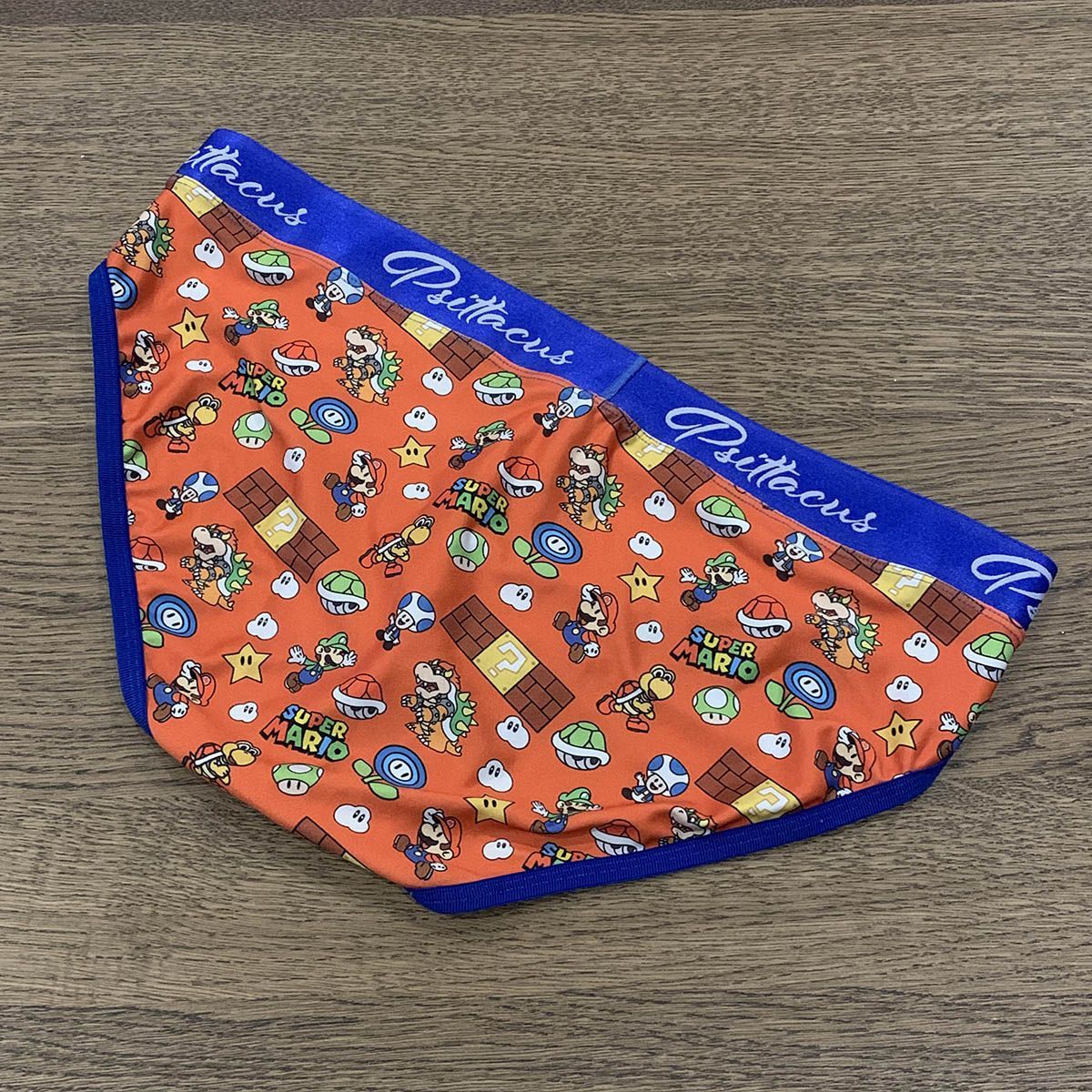 Slip - Mario and friends